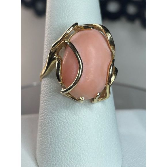 14k yellow gold pink coral ring